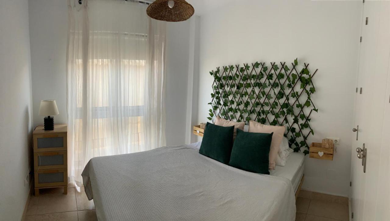 Apartamento Aqui Vive Un Artista โกนิล เด ลาฟรอนเตรา ภายนอก รูปภาพ
