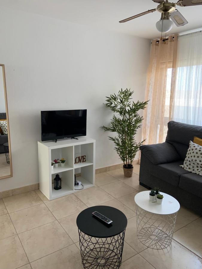 Apartamento Aqui Vive Un Artista โกนิล เด ลาฟรอนเตรา ภายนอก รูปภาพ